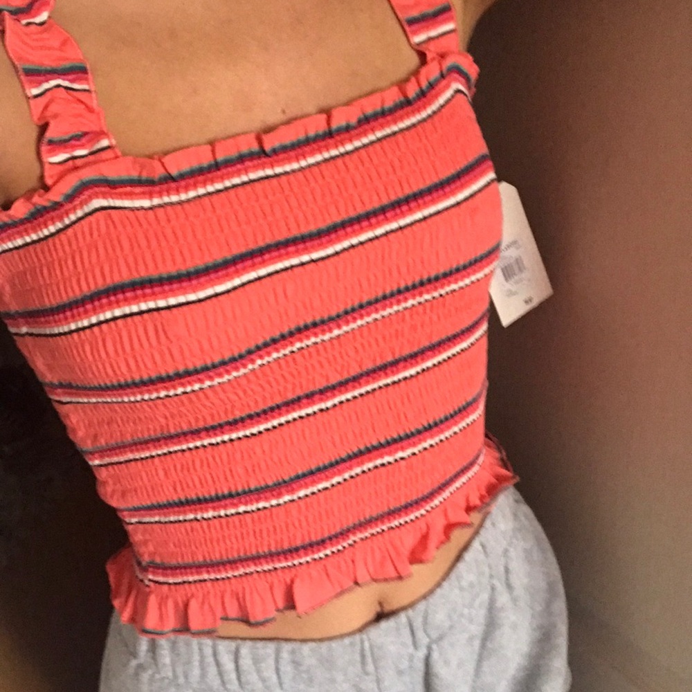 BRAND NEW billabong top